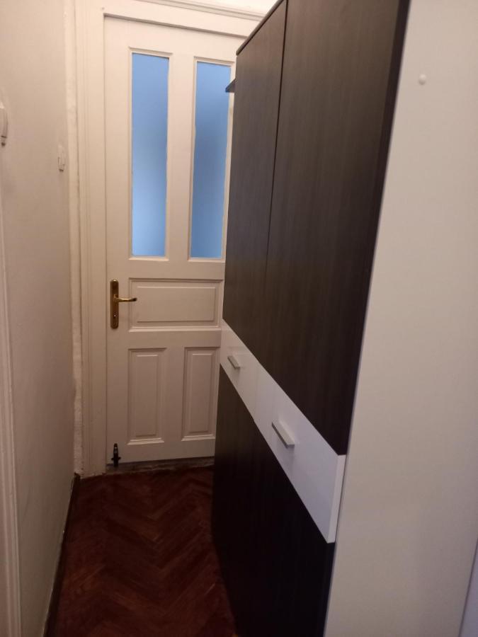 Apartmani Iris I Ana Crikvenica Exterior photo