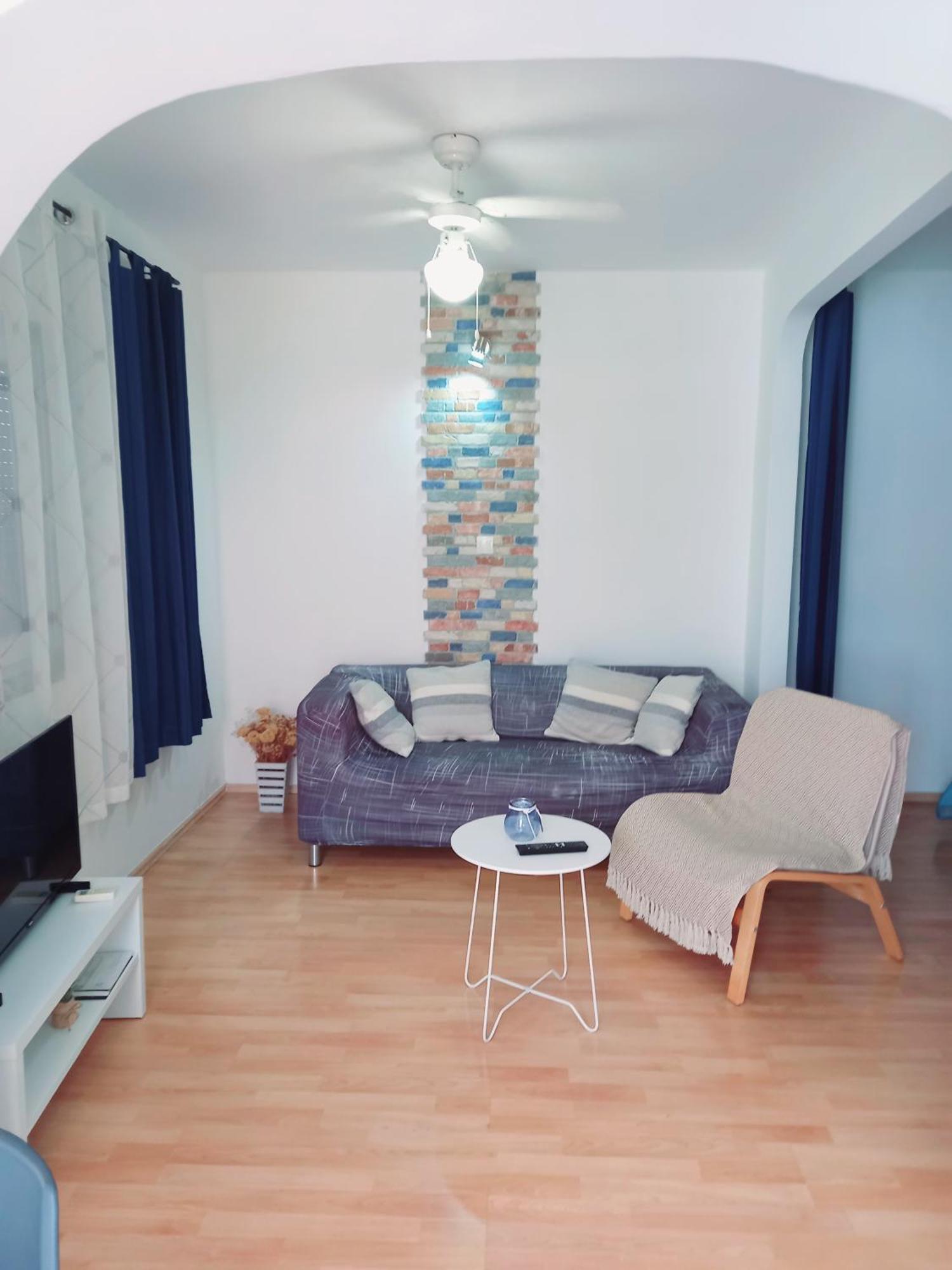 Apartmani Iris I Ana Crikvenica Exterior photo