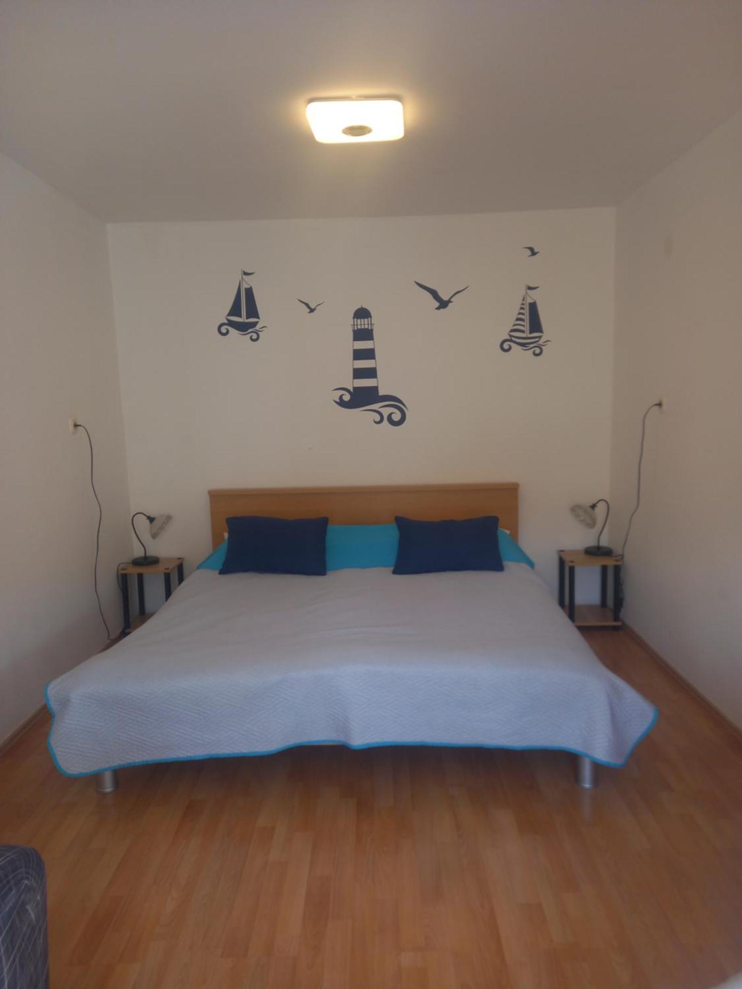 Apartmani Iris I Ana Crikvenica Exterior photo